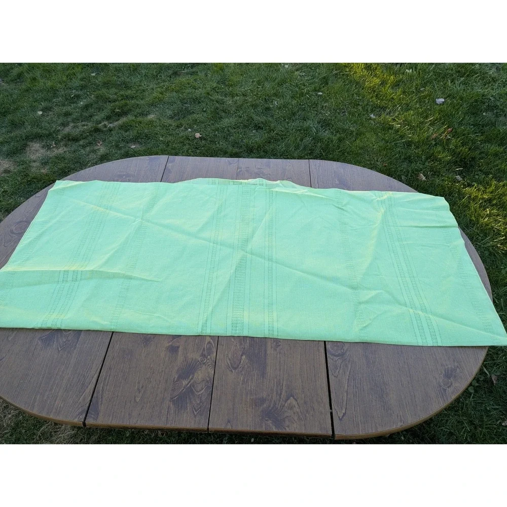 Vintage Spring Green Tablecloth Oval Woven 59